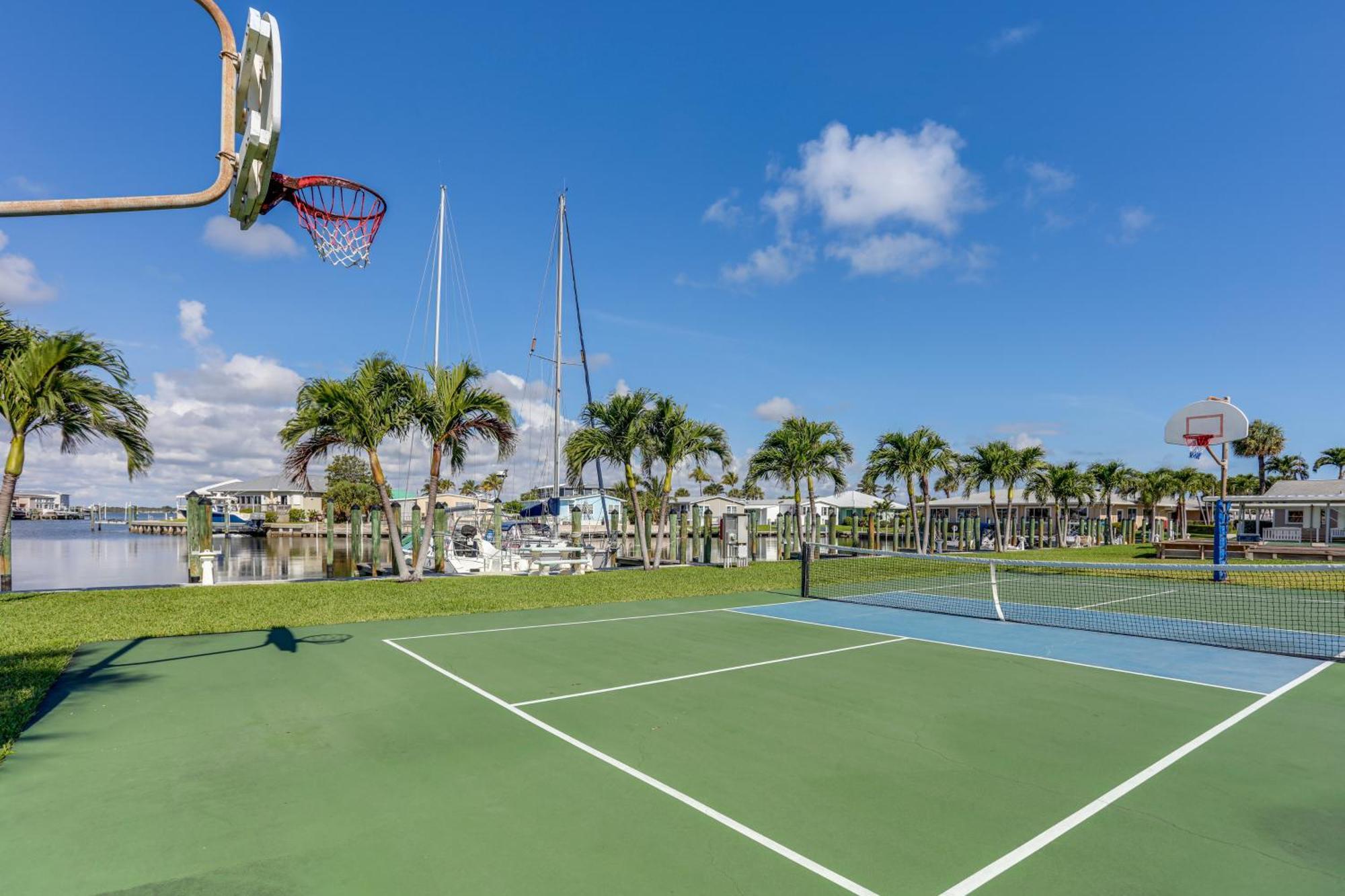 South Hutchinson Island Cottage With Beach Access! Jensen Beach Kültér fotó