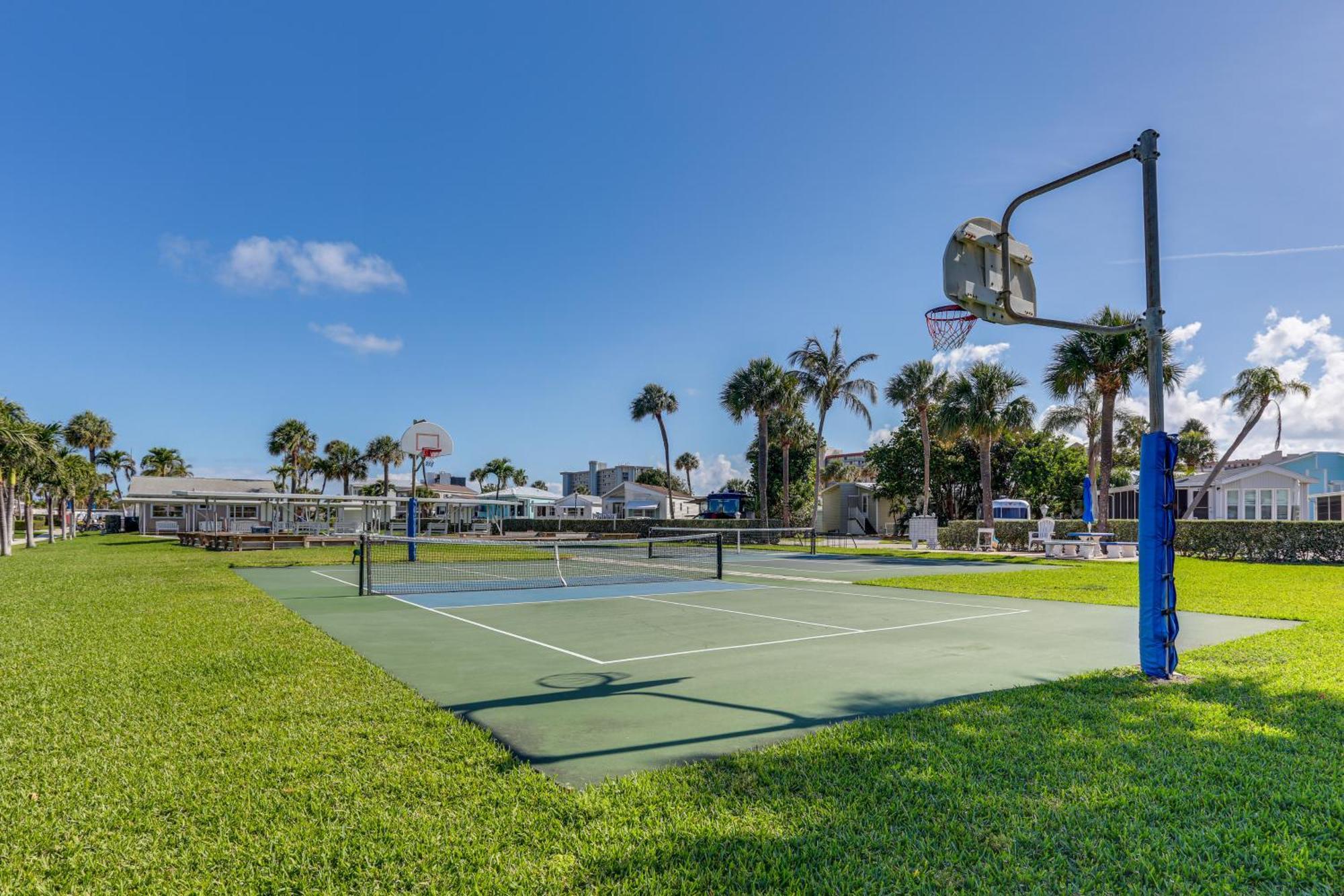 South Hutchinson Island Cottage With Beach Access! Jensen Beach Kültér fotó